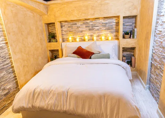 Charming Private Underground Retreat Self Check-in B Рим