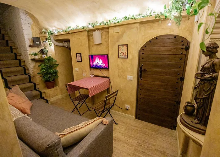 Апартаменты Charming Private Underground Retreat Self Check-in B