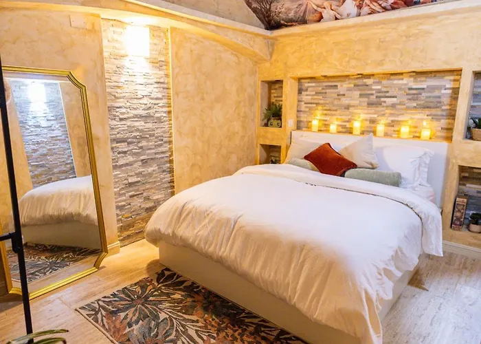 Charming Private Underground Retreat Self Check-in B *